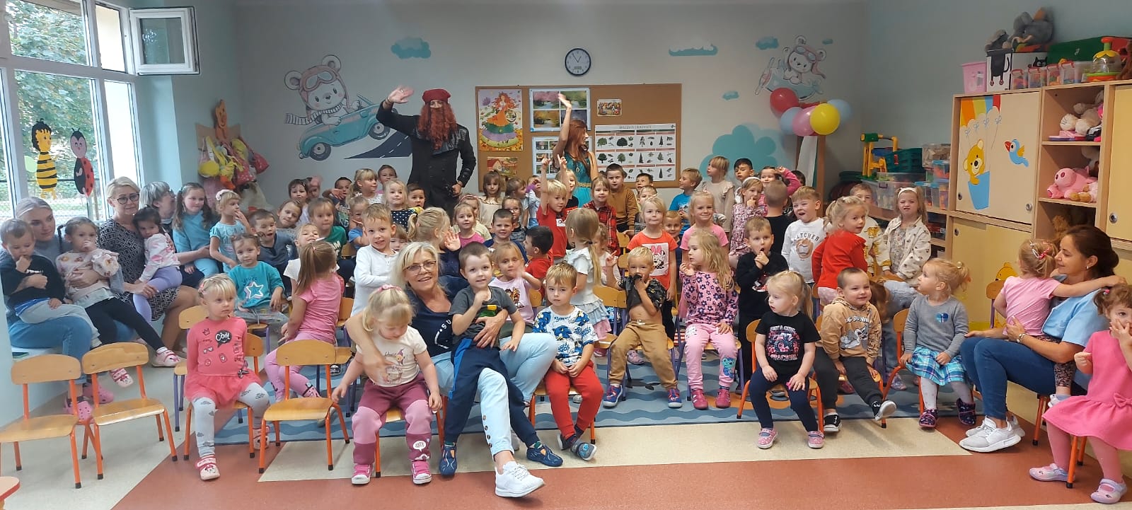 PIRAT I SYRENKA