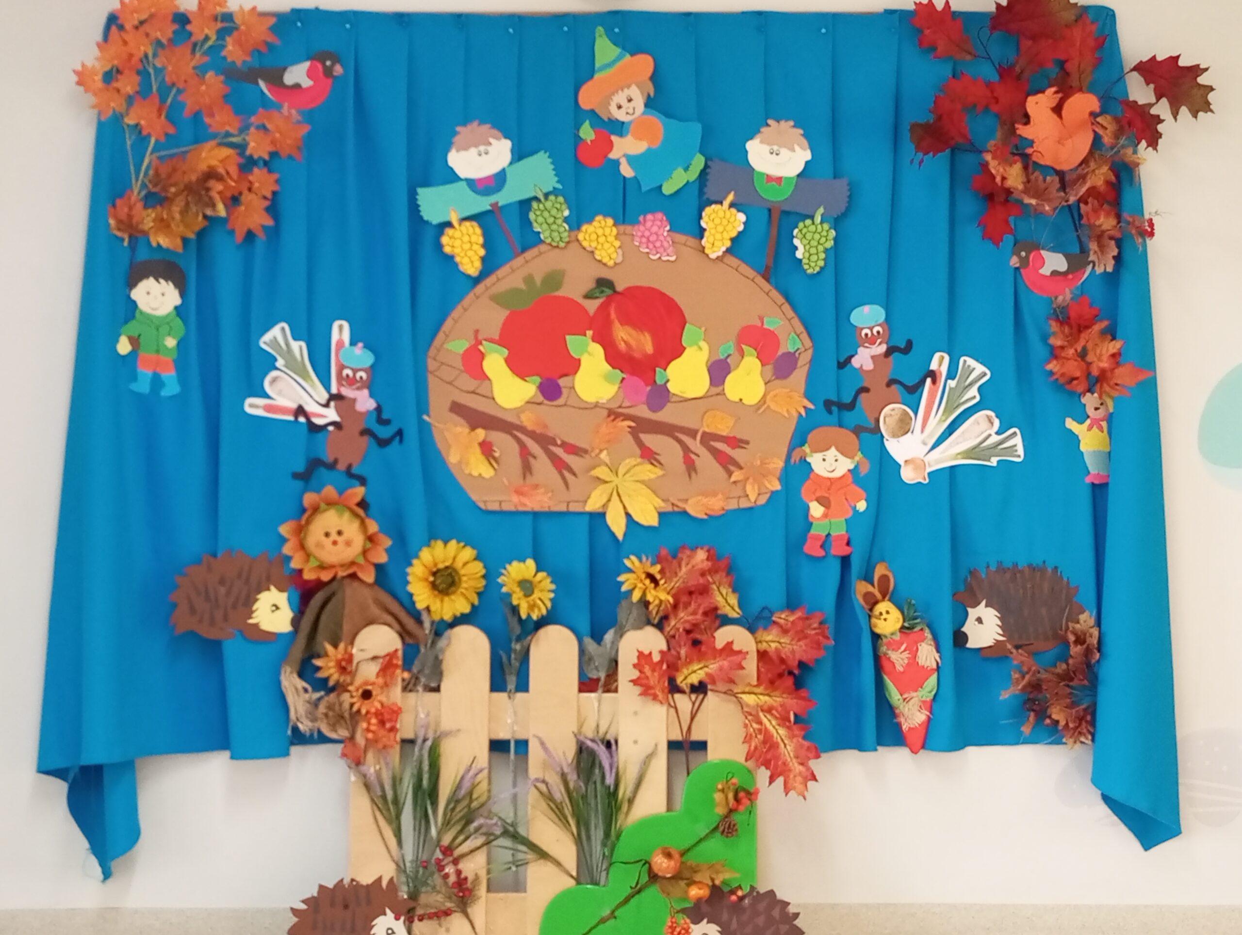 JESIEŃ U MISIÓW