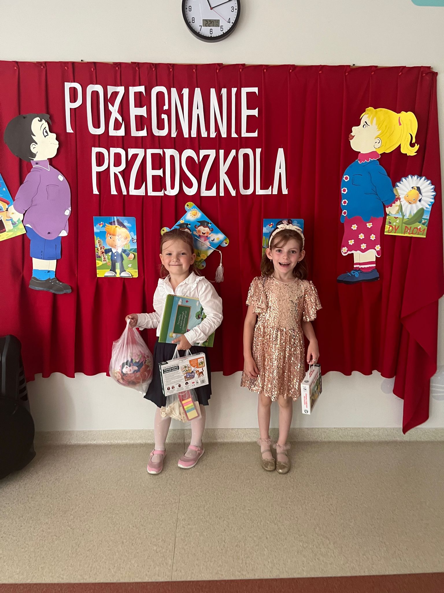 MOTYLKI ODLATUJĄ DO SZKOŁY