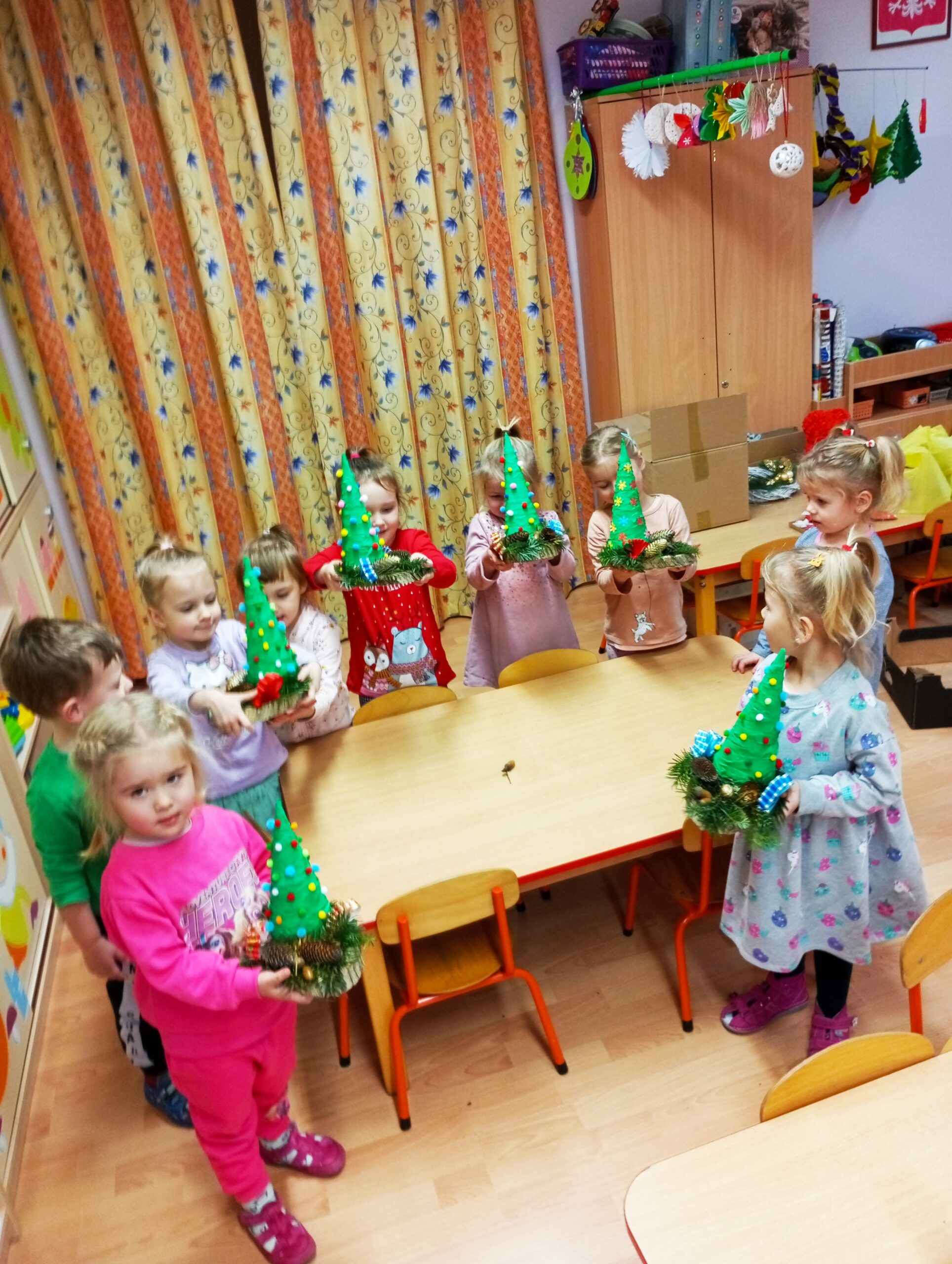 OZDOBY NA ŚWIĄTECZNY KIERMASZ