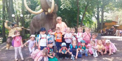 WŚRÓD DINOZAURÓW