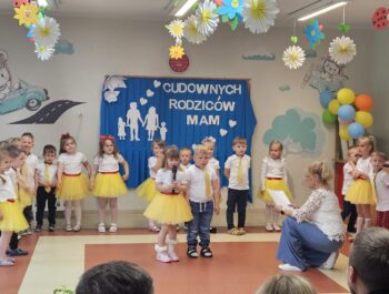 CUDOWNYCH RODZICÓW MAJĄ MISIE