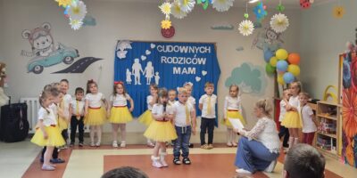 CUDOWNYCH RODZICÓW MAJĄ MISIE