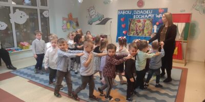 DZIEŃ BABCI I DZIADKA W GRUPIE “MISIE”