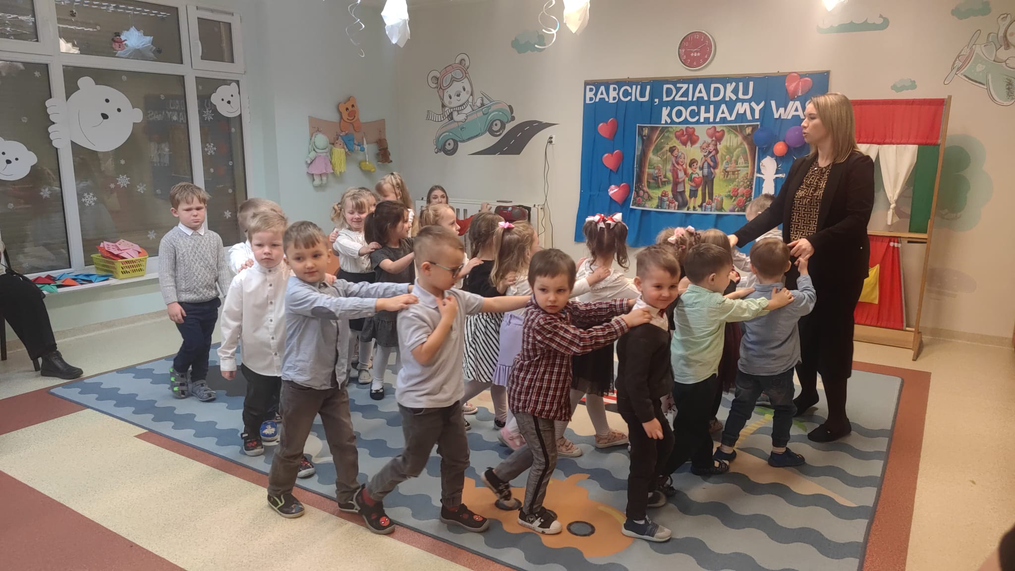 DZIEŃ BABCI I DZIADKA W GRUPIE “MISIE”