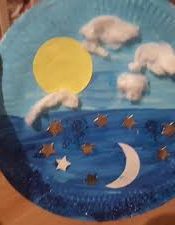 DZIEŃ I NOC OCZAMI KRASNALI